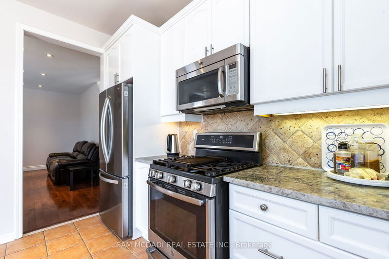 3855 Thomas St  Mississauga, L5M 7A6 | Image 23