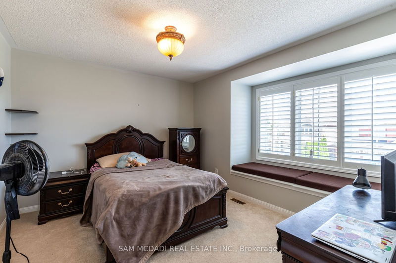 3855 Thomas St  Mississauga, L5M 7A6 | Image 32