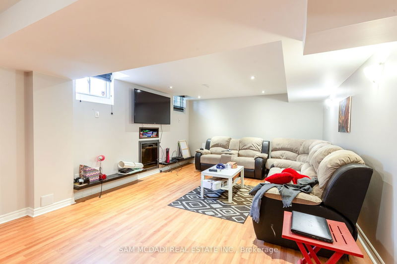 3855 Thomas St  Mississauga, L5M 7A6 | Image 34