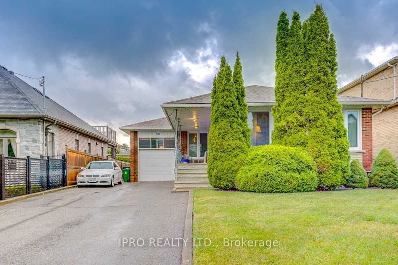 home for lease on 90 St George Street