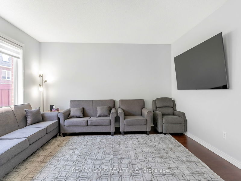 33 Baby Pointe Tr  Brampton, L7A 0W3 | Image 11