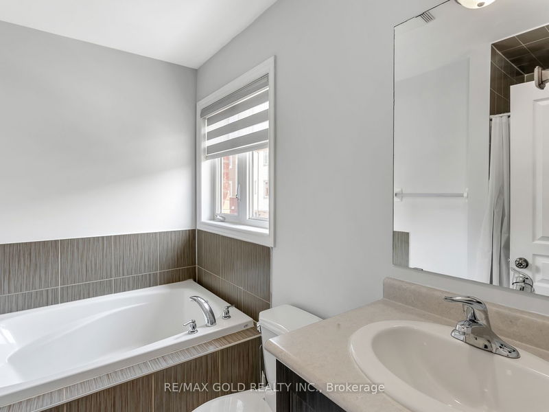 33 Baby Pointe Tr  Brampton, L7A 0W3 | Image 26