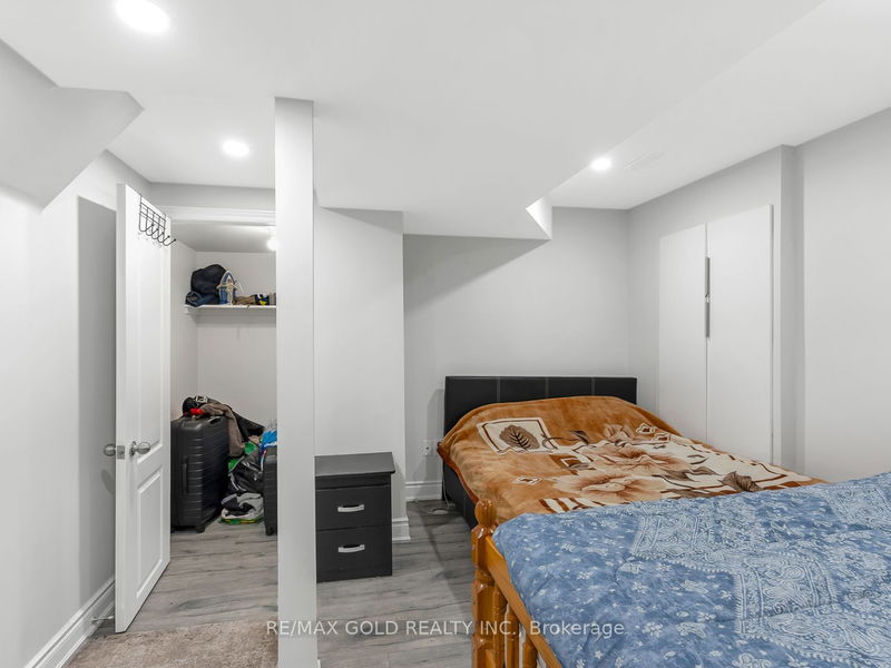 33 Baby Pointe Tr  Brampton, L7A 0W3 | Image 34