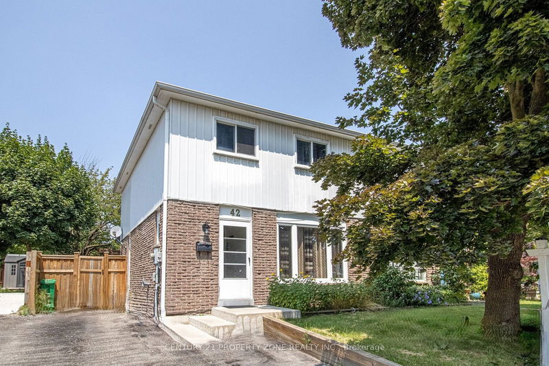 42 Lauderdale Rd  Brampton, L6V 2B7 | Image 2