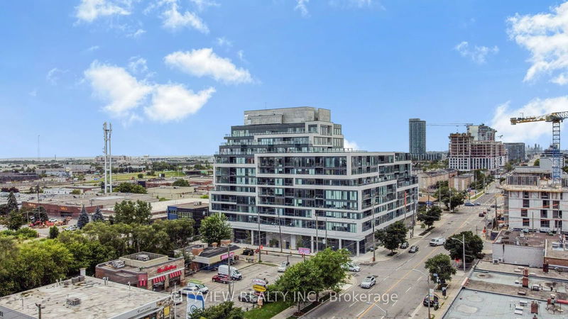 home for sale on 415-859 The Queensway