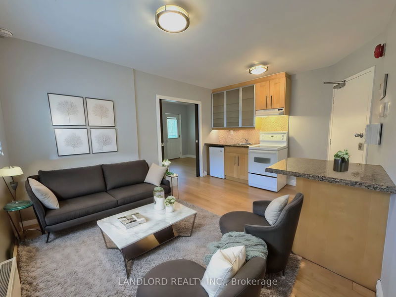 home for lease on 301-198 Dunn Avenue
