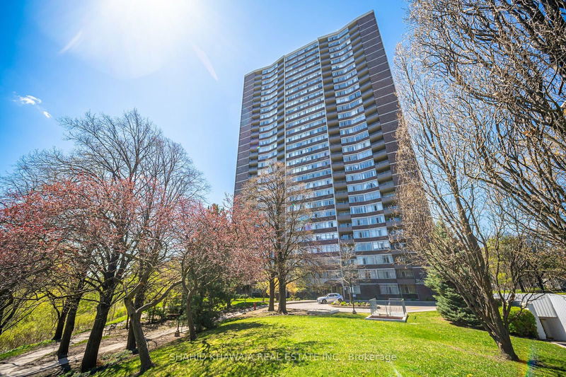  1802 - 3100 Kirwin Ave  Mississauga, L5A 3S6 | Image 1