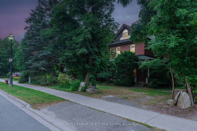 home for sale on 82 King Street E