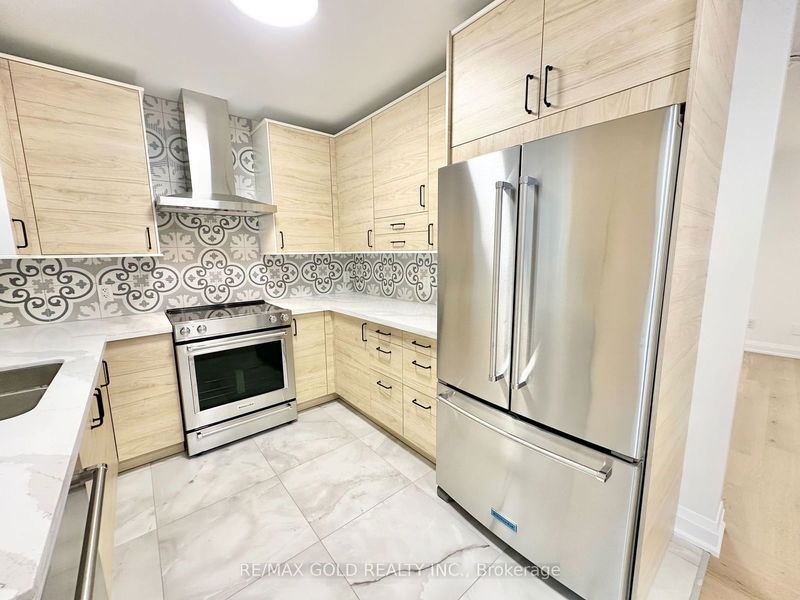 7099 Village Walk  Mississauga, L5W 1X5 | Image 15