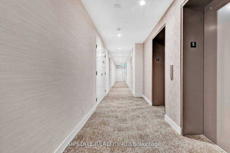 605 - 215 Veterans Dr, Brampton, L7A 5L6 | Image 2