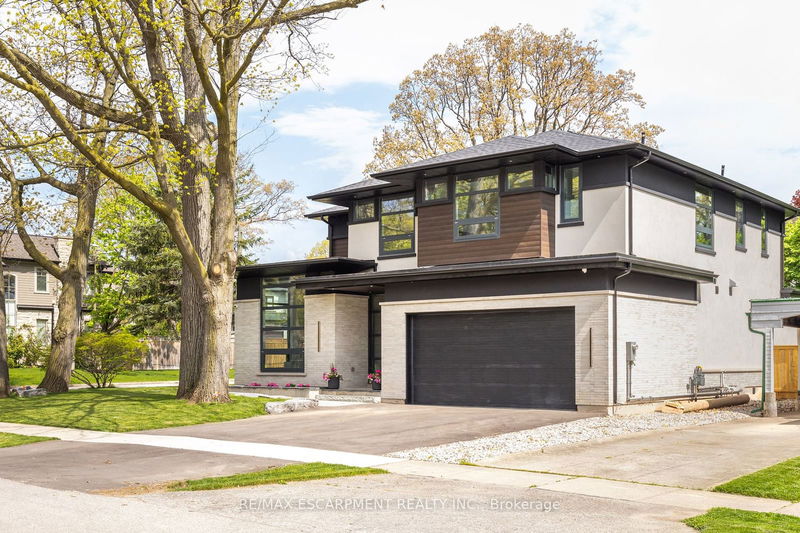 363 Burton Rd  Oakville, L6K 2L3 | Image 2