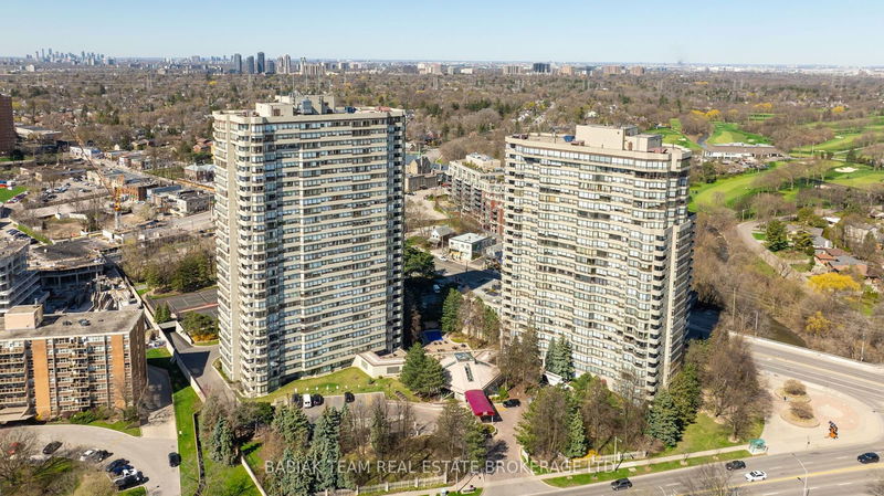 home for sale on 1701-1300 Islington Avenue