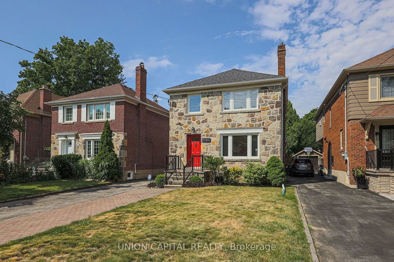home for lease on 1064 Royal York Road