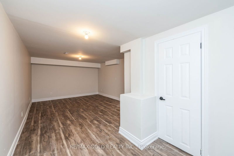 123 Meadow Dr  Orangeville, L6W 4J7 | Image 35