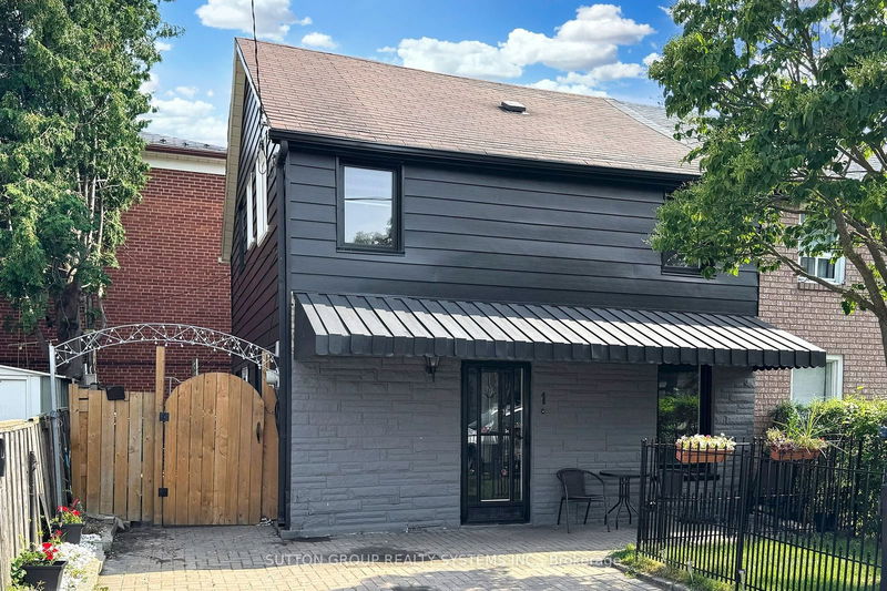 home for sale on 1 Auburn Avenue