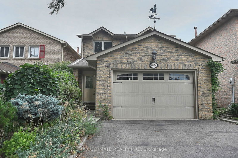 4084 Trapper Cres  Mississauga, L5L 3A9 | Image 1