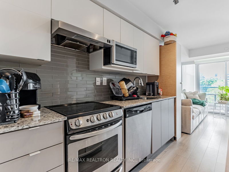  512 - 160 Flemington Rd  Toronto, M6A 2N9 | Image 10