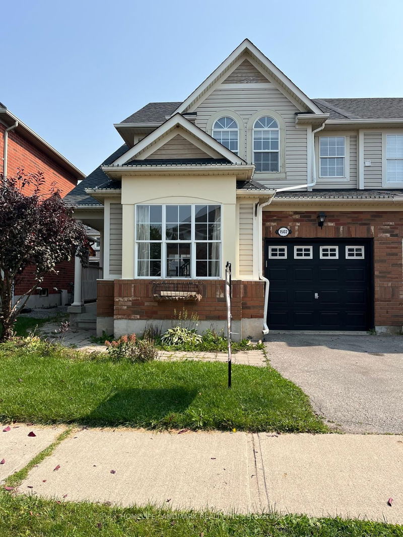 home for lease on 1502 Harwood Drive