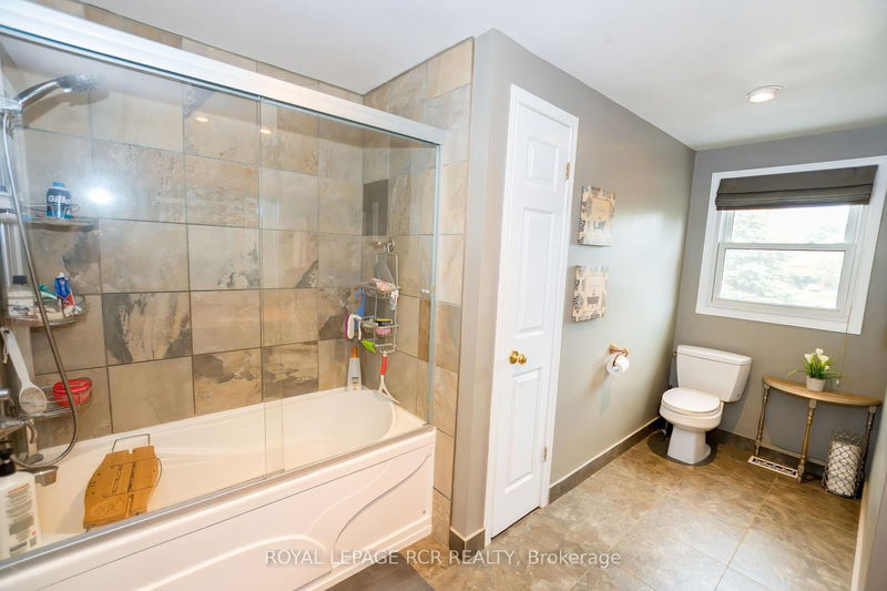 22 Still Crt  Orangeville, L9W 4K6 | Image 29