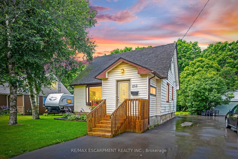 213 Mason Blvd, Halton Hills, L7J 1A7 | Image 3