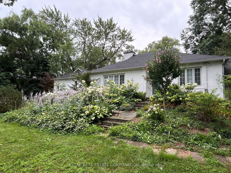 home for lease on 460 Chartwell Road