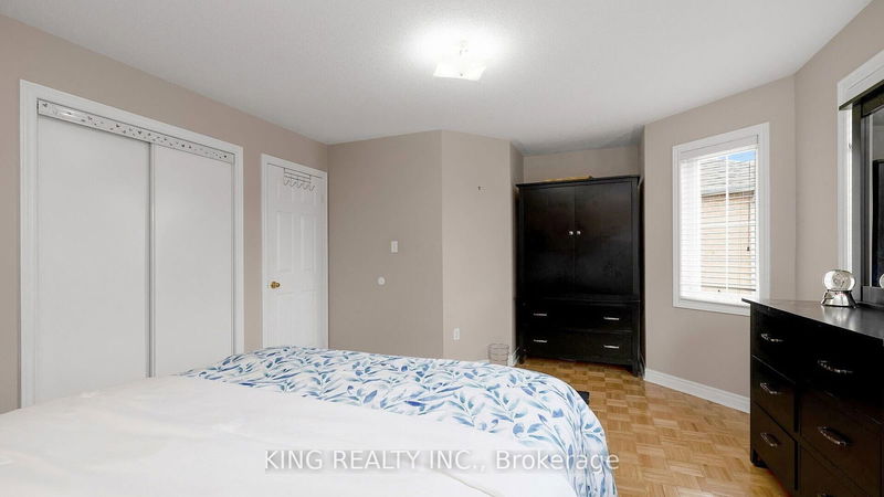 81 Turquoise Cres  Brampton, L6P 0Z8 | Image 28