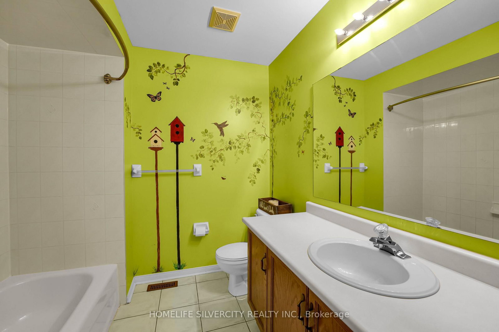 Listing Image 12