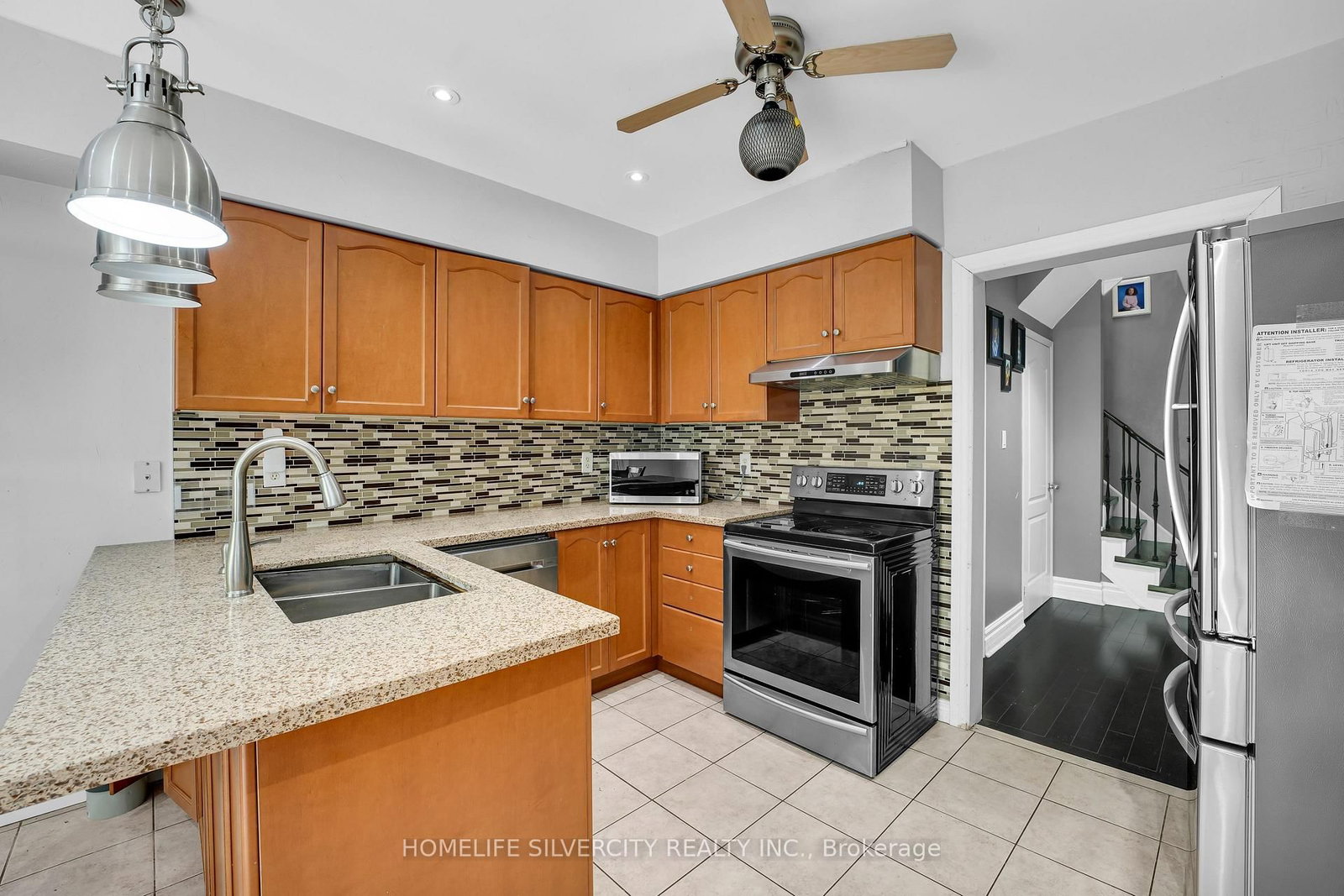 Listing Image 6
