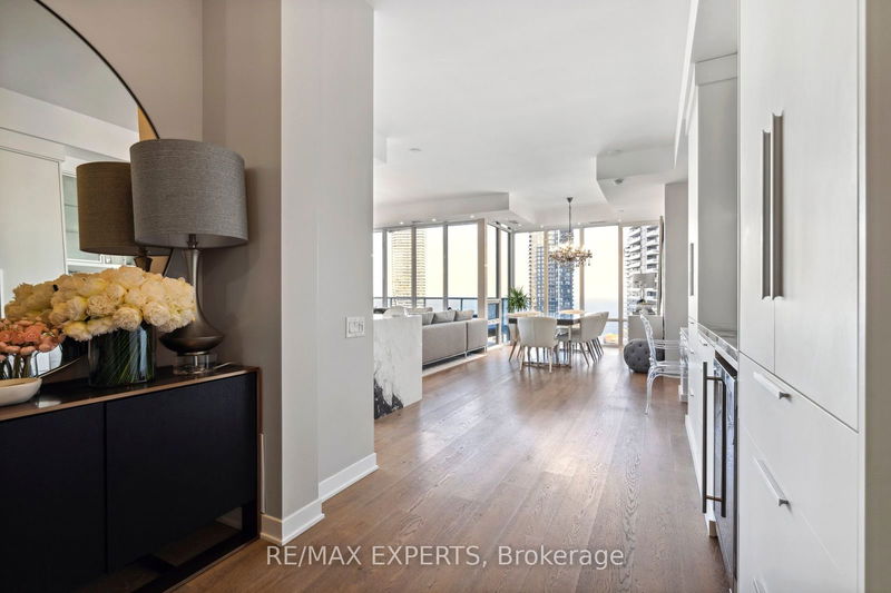  3007 - 90 Park Lawn Rd  Toronto, M8Y 0B6 | Image 11