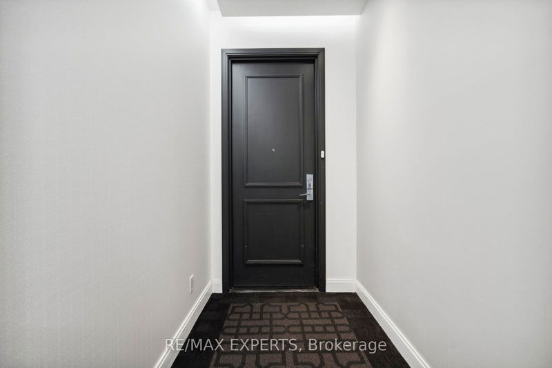  3007 - 90 Park Lawn Rd  Toronto, M8Y 0B6 | Image 6