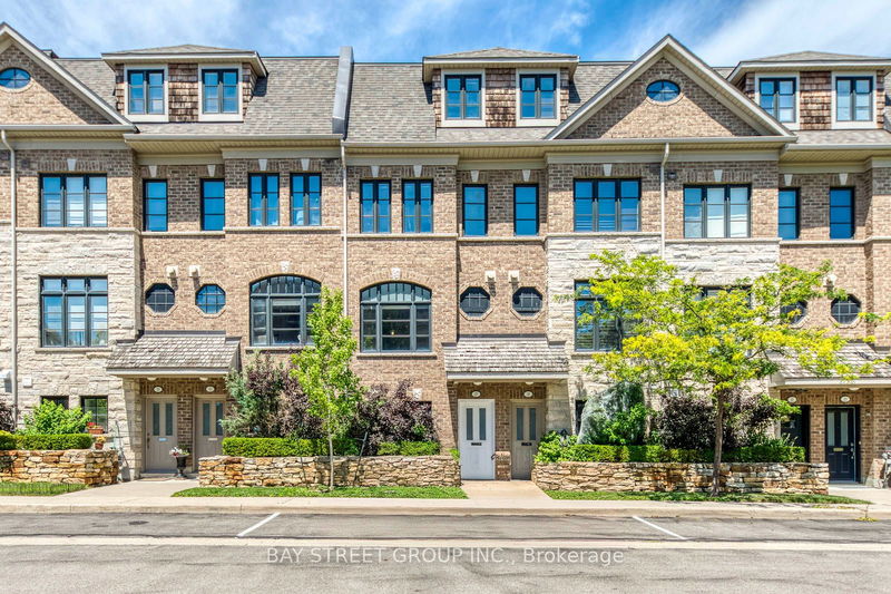 home for sale on 17-1812 Burnhamthorpe Road E