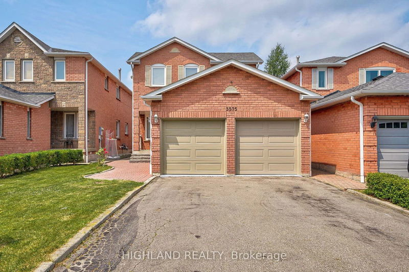 home for lease on 3375 Dovetail Mews
