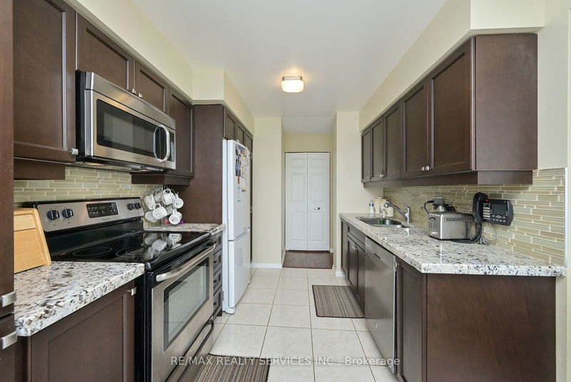  412 - 12 Laurelcrest St  Brampton, L6S 5Y4 | Image 7