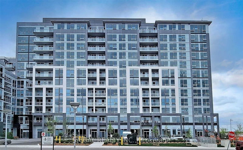 home for sale on 702-1050 Main Street E