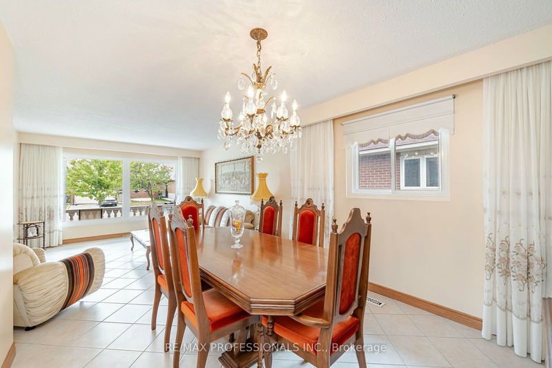 38 Leander St  Brampton, L6S 3M6 | Image 10