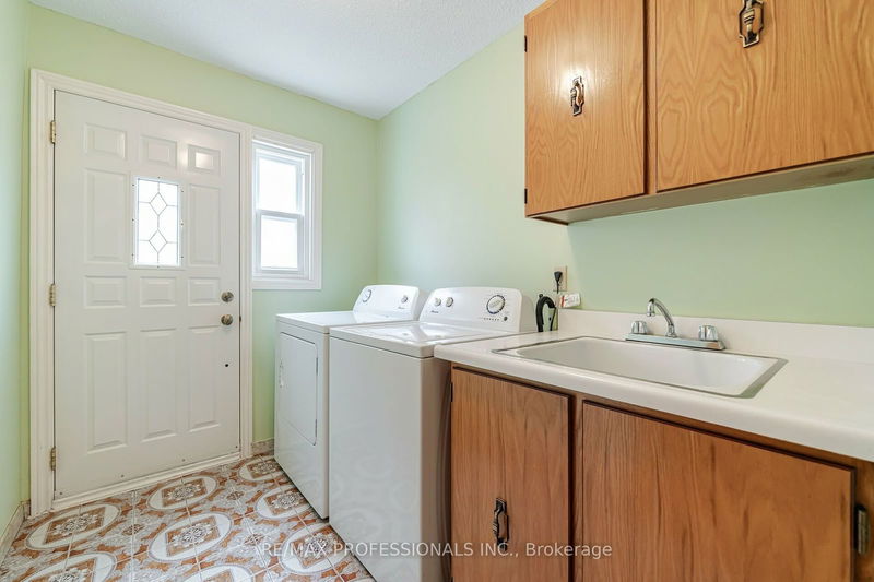 38 Leander St  Brampton, L6S 3M6 | Image 27