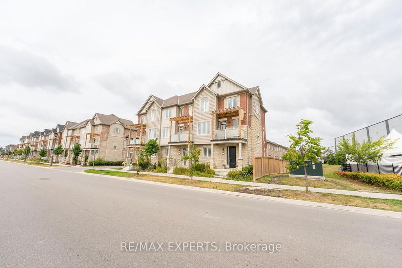 home for lease on 404 Dougall Avenue