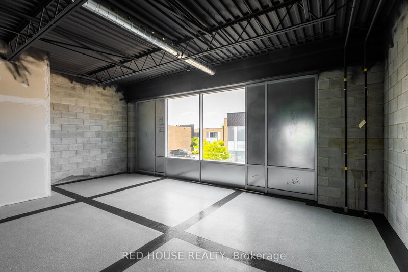 12A - 1235 Queensway E, Mississauga, L4Y 0G4 | Image 3