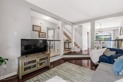 113 Fanshawe Drive — more photos