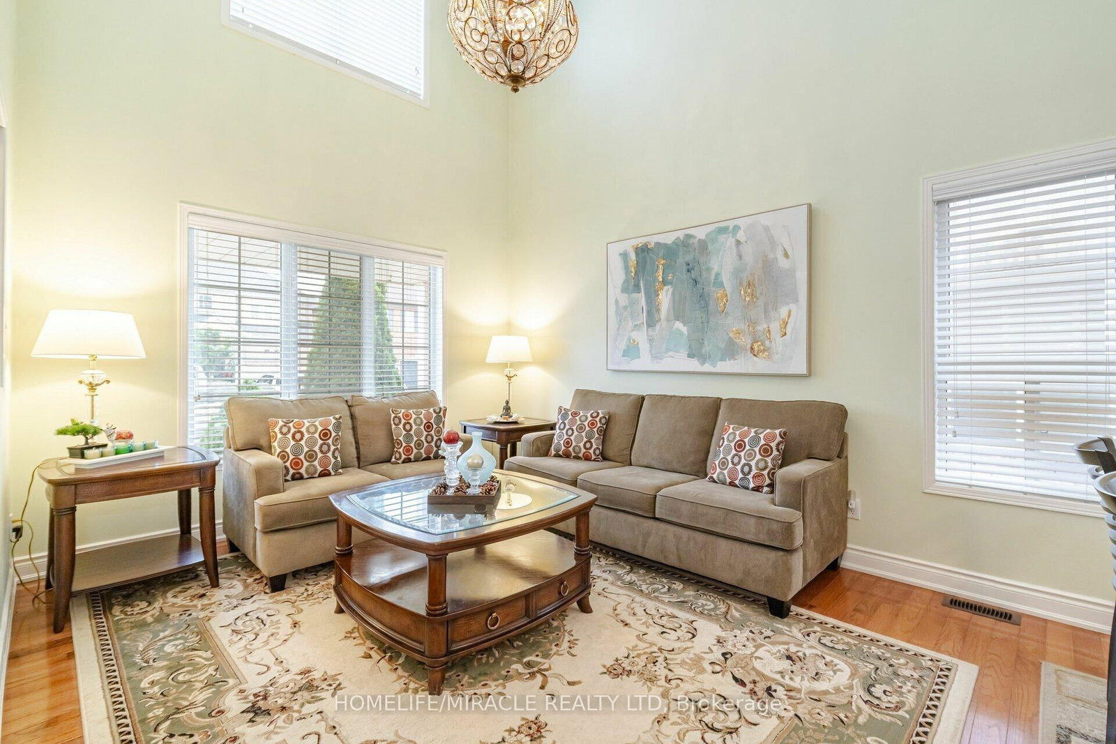 Listing Image 7