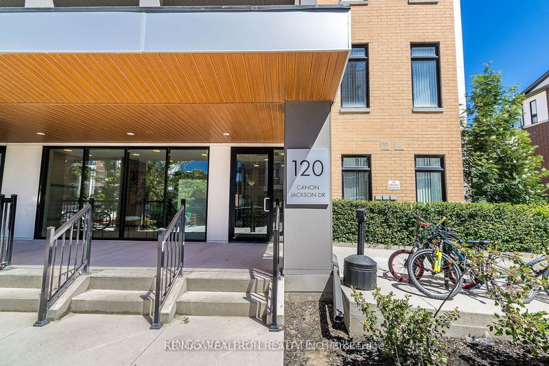 home for lease on 102-120 Canon Jackson Drive
