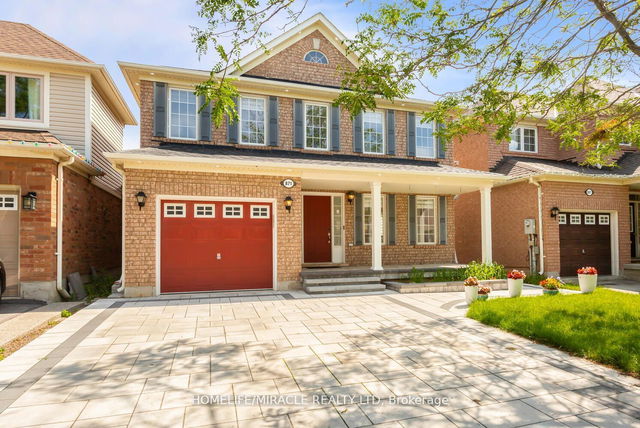 871 Mcduffe Crescent