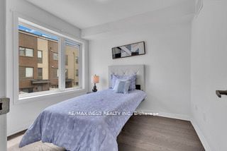 35 Stanley Greene Blvd  Toronto, M3K 1X1 | Image 24