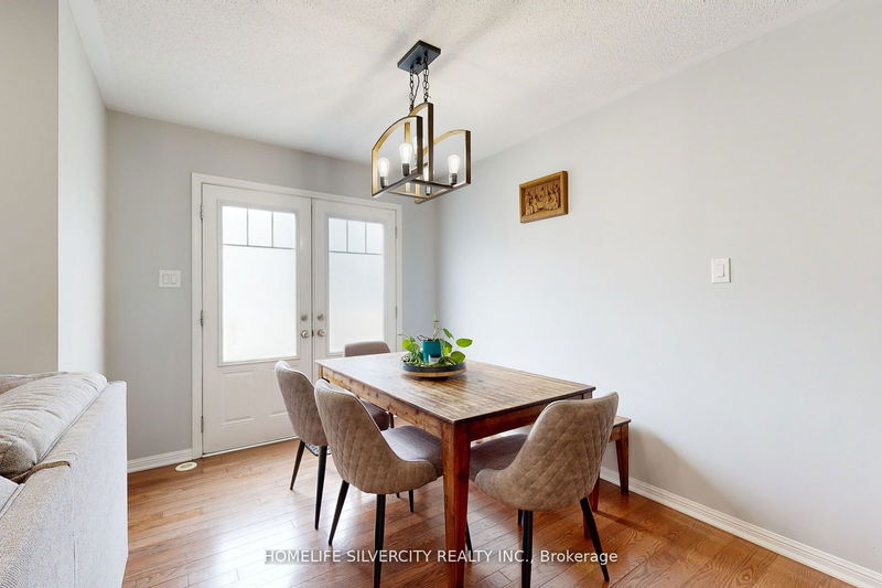 932 Brassard Circ  Milton, L9T 8E3 | Image 16