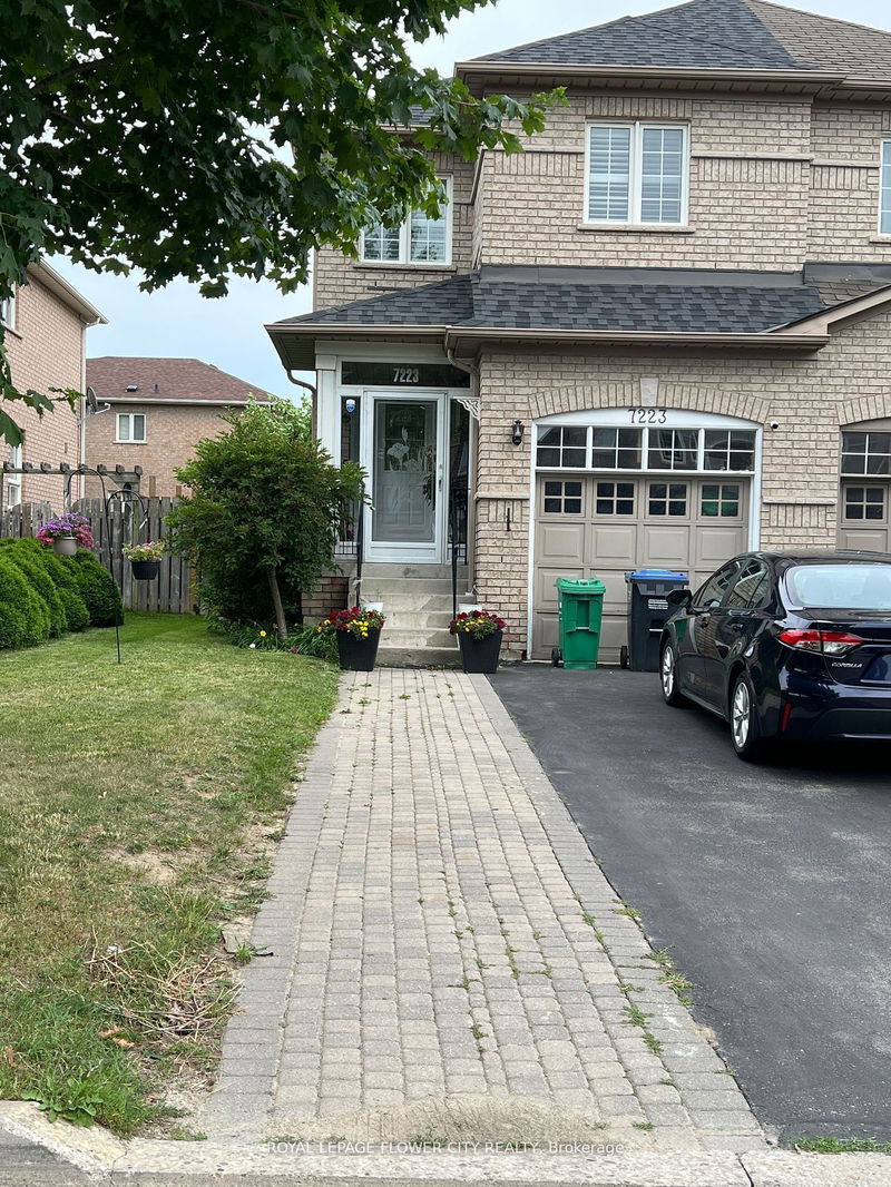 home for lease on BSMT-7223 Para Place