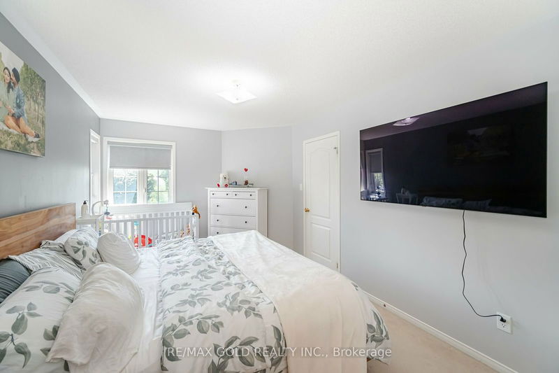 5227 Misty Pine Cres  Mississauga, L5M 8C1 | Image 24