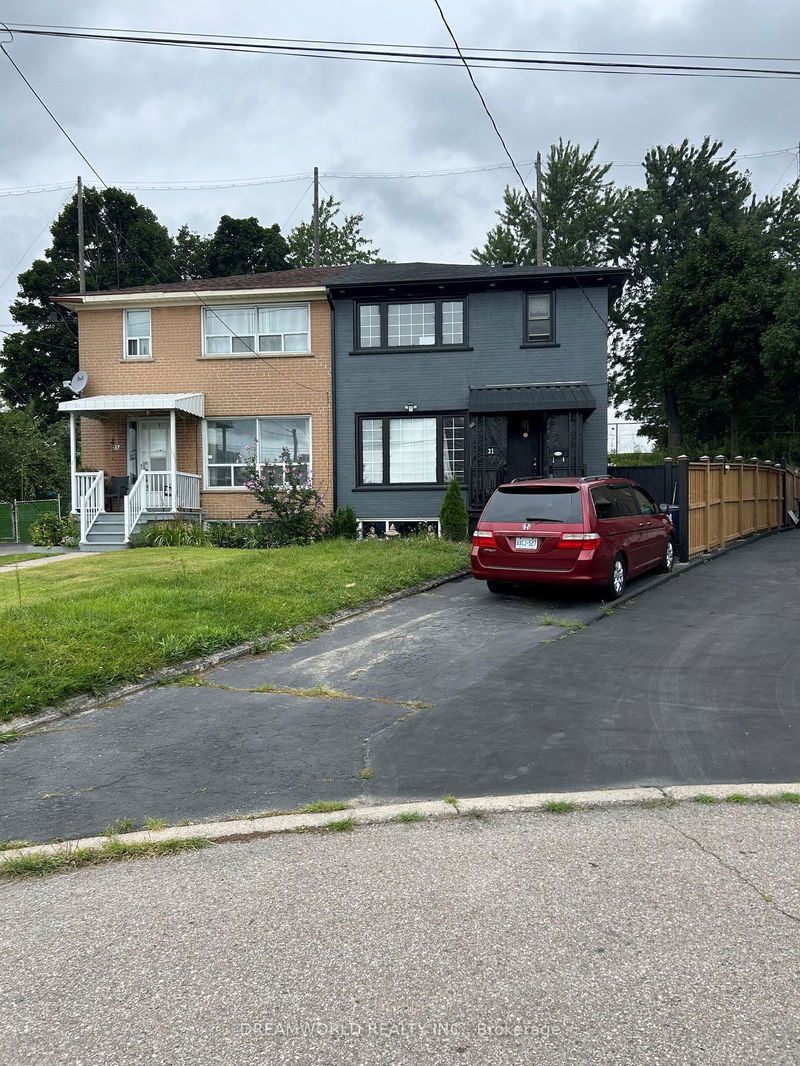 31 Foxrun Ave  Toronto, M3L 1L9 | Image 2