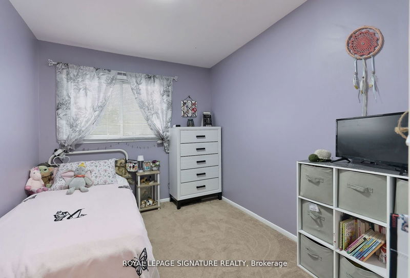 1039 Blairholm Ave  Mississauga, L5C 1G5 | Image 18