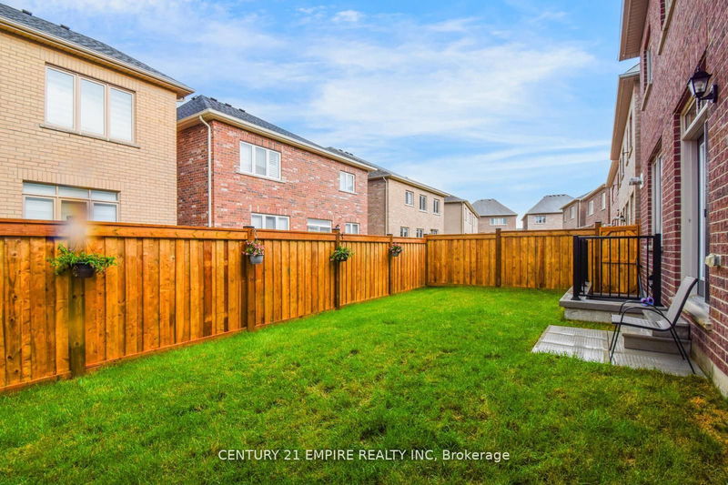 33 Junior Rd  Brampton, L7A 0C3 | Image 39