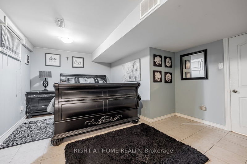 44 Anthia Dr  Toronto, M9L 1K5 | Image 21